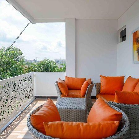 Reddoorz Plus Near Patung Kuda Undip Jatingaleh 외부 사진
