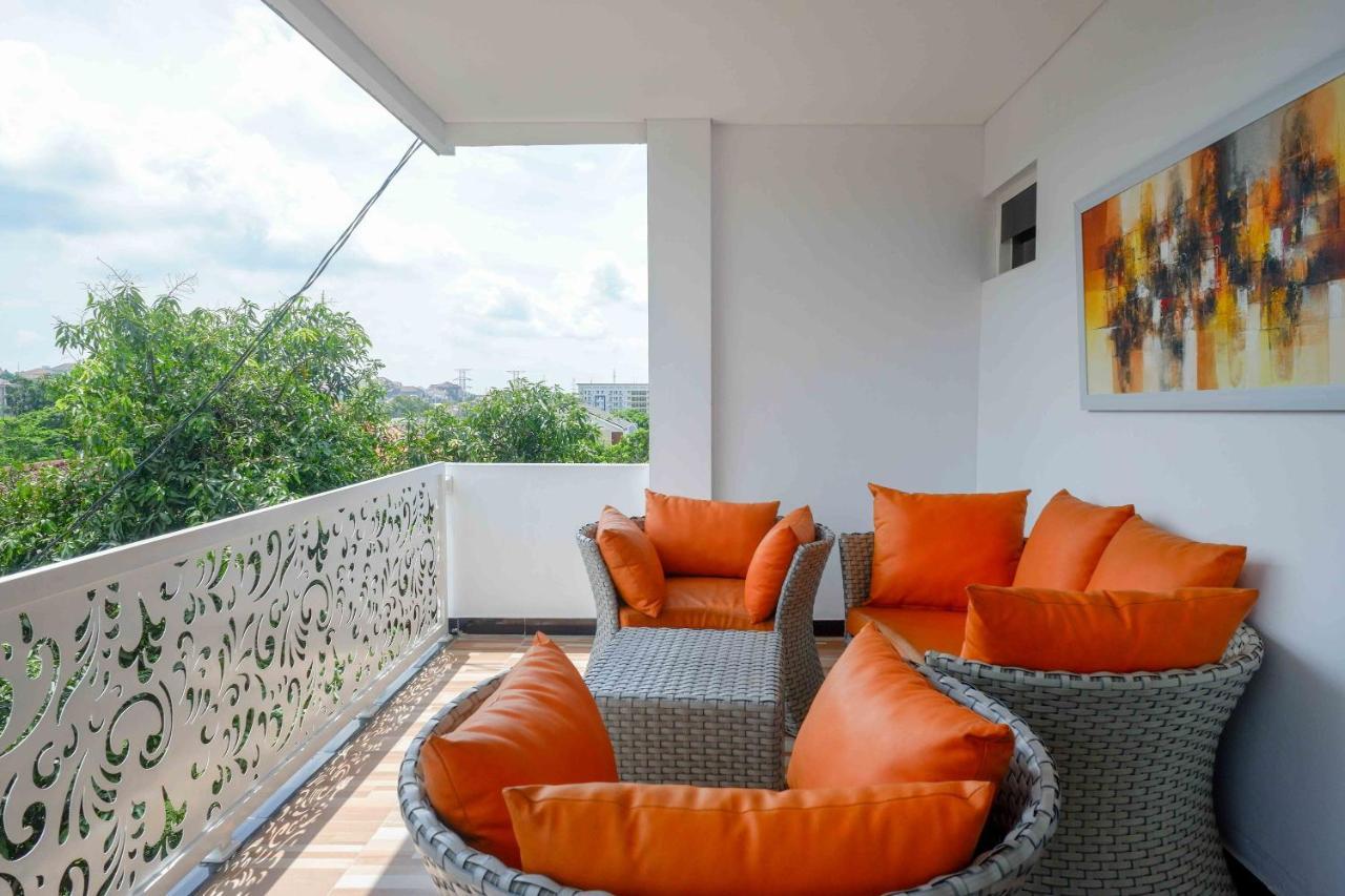 Reddoorz Plus Near Patung Kuda Undip Jatingaleh 외부 사진