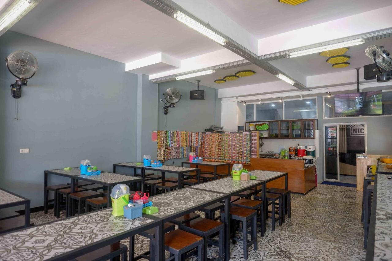 Reddoorz Plus Near Patung Kuda Undip Jatingaleh 외부 사진