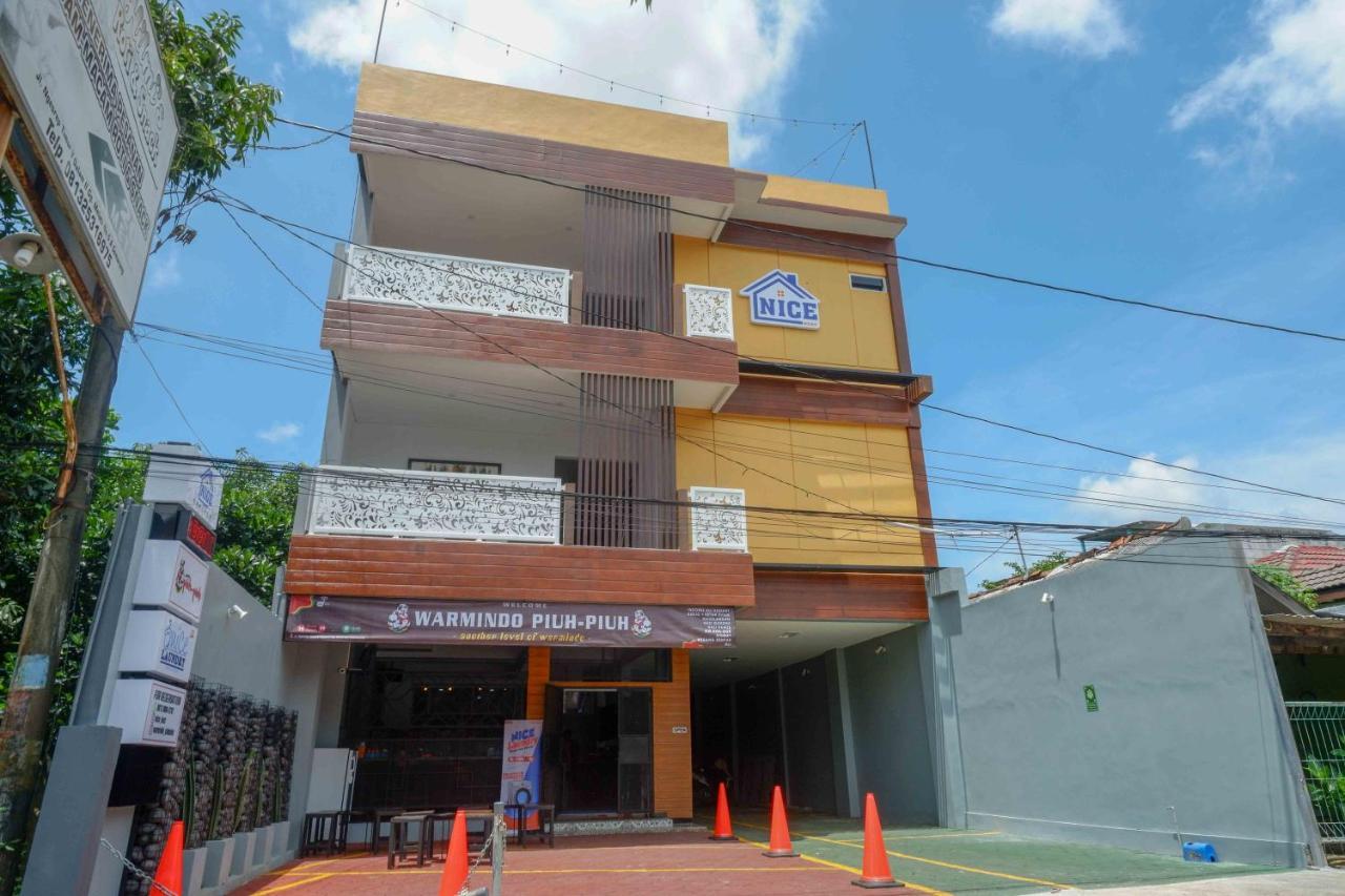 Reddoorz Plus Near Patung Kuda Undip Jatingaleh 외부 사진