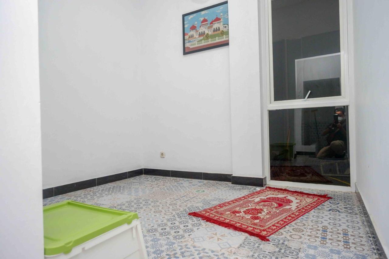 Reddoorz Plus Near Patung Kuda Undip Jatingaleh 외부 사진