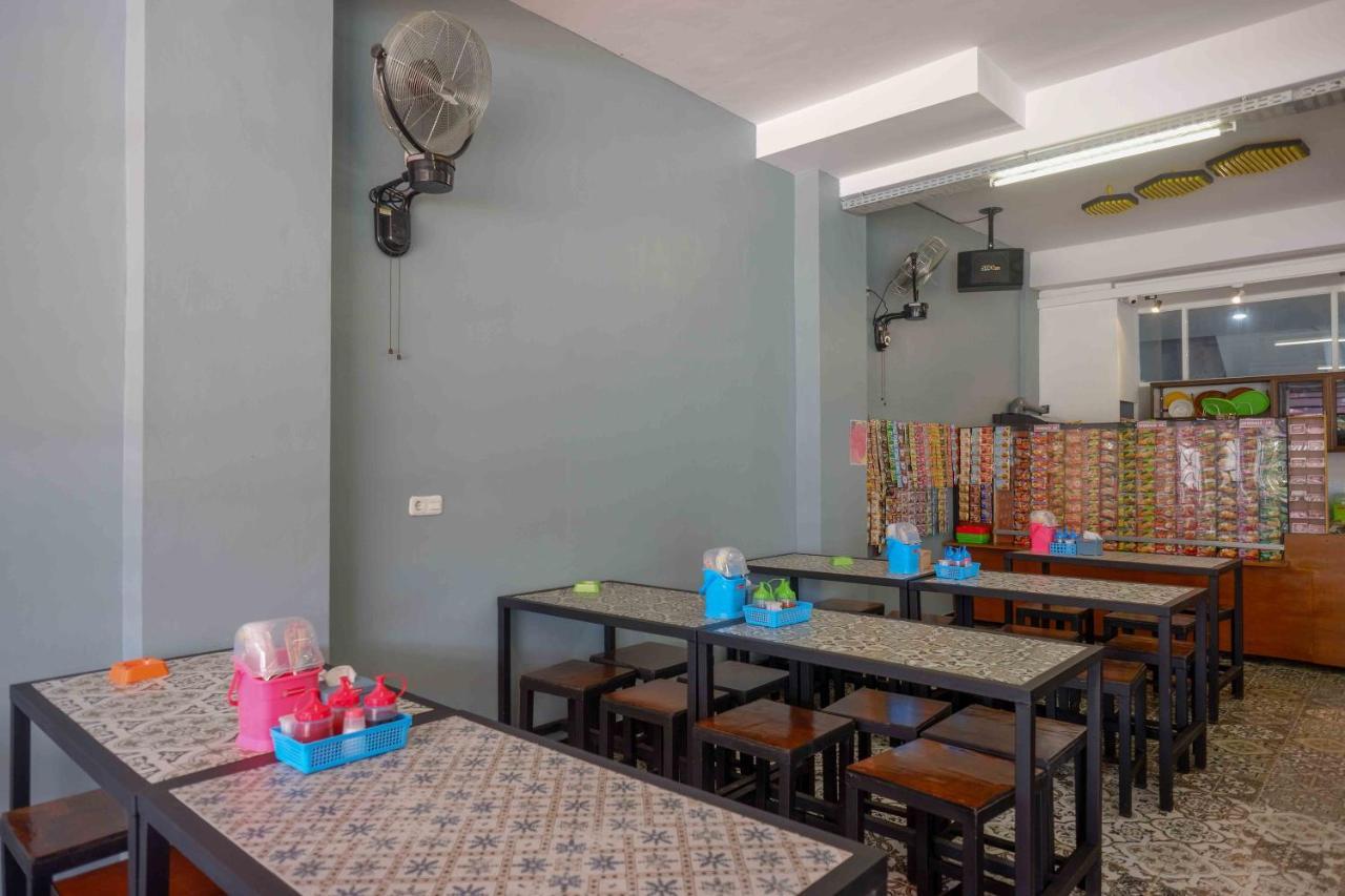 Reddoorz Plus Near Patung Kuda Undip Jatingaleh 외부 사진