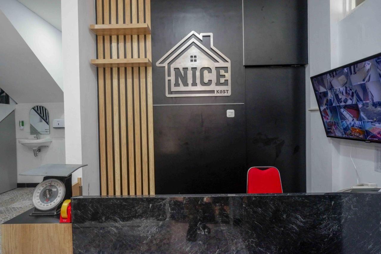 Reddoorz Plus Near Patung Kuda Undip Jatingaleh 외부 사진