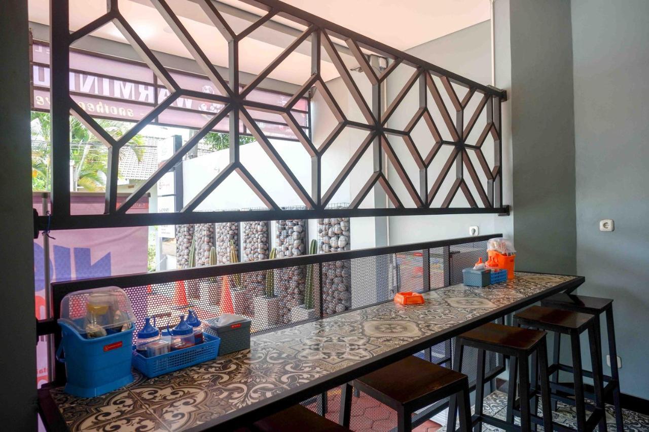 Reddoorz Plus Near Patung Kuda Undip Jatingaleh 외부 사진